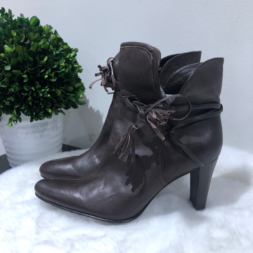 EA Flexo fur lined heeled bootie
